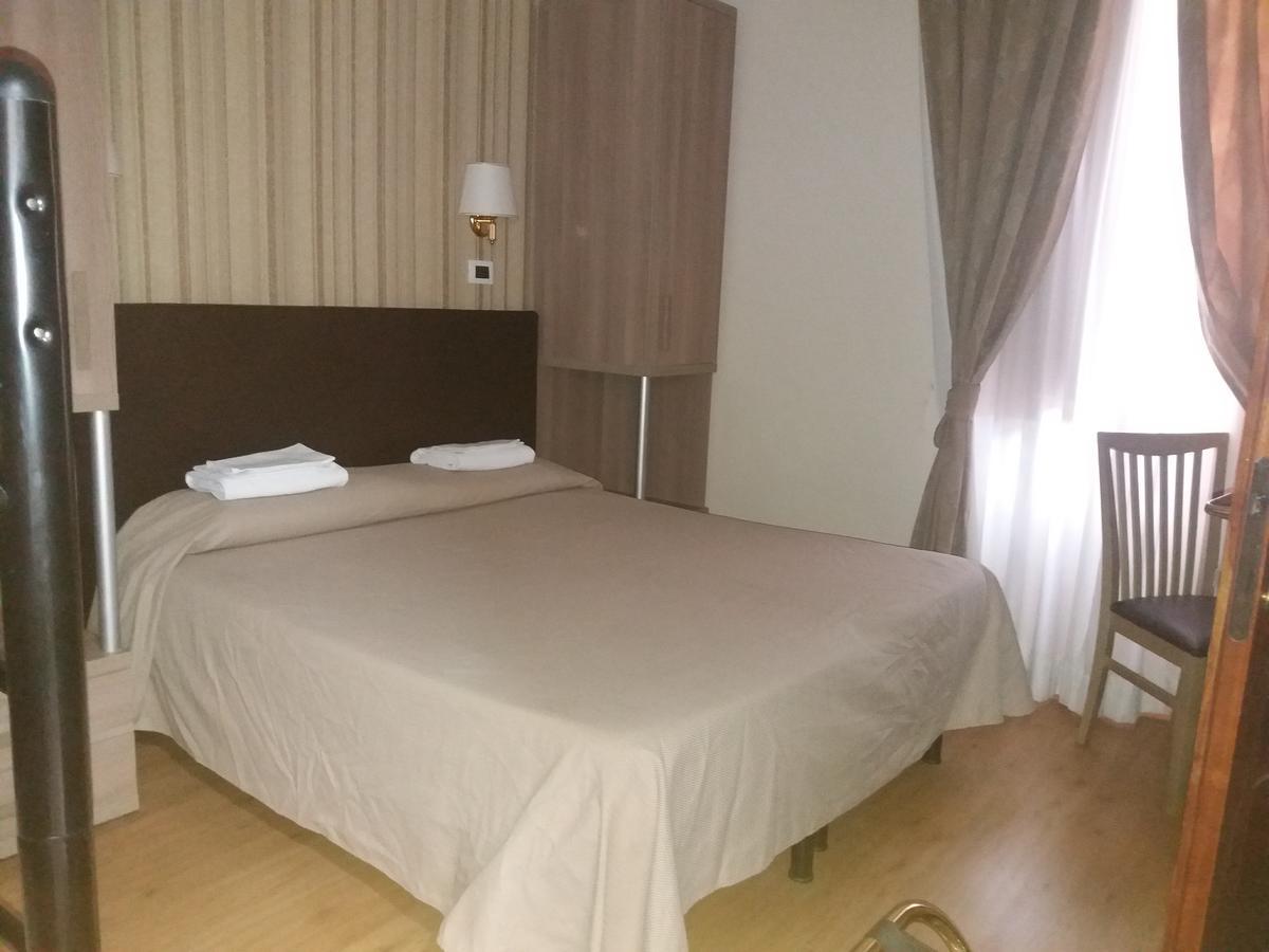 Hotel Il Castelletto Rome Buitenkant foto